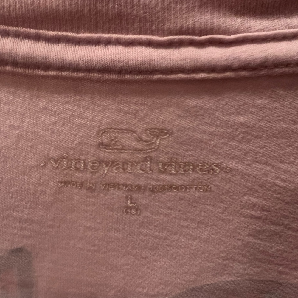Vineyard Vines t-shirt size large - Picture 3 of 4